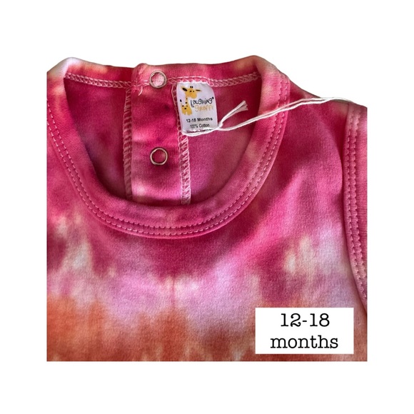 Adorable BRAND NEW hand tie dye baby outfit. - Picture 4 of 4